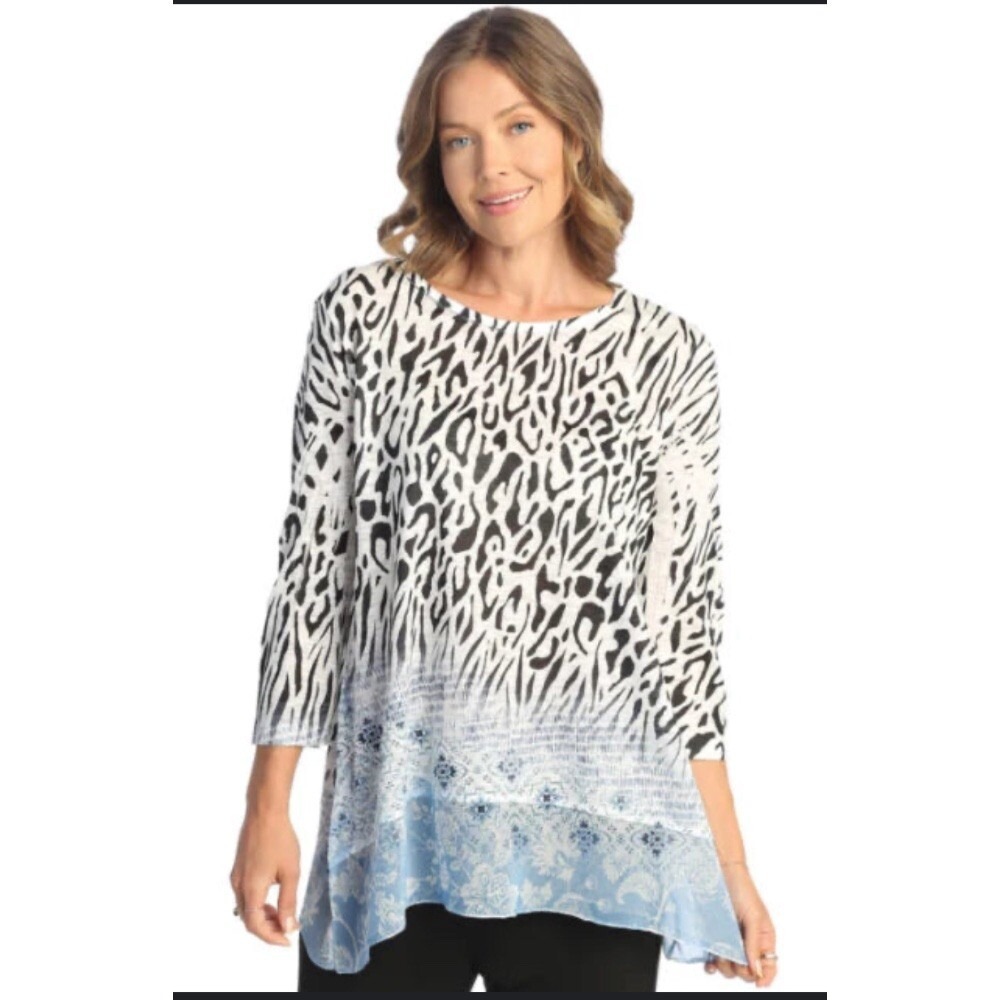 Jess & Jane 3X Tunic Top Animal Print Blue Hem 3/4 Sleeve Plus‎ Size NWT